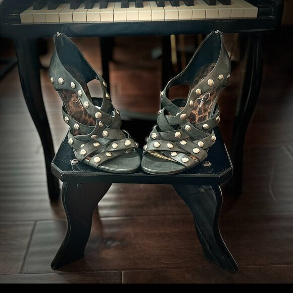 GREY STUDDED JESSICA SIMPSON STILLETOS WITH BACK HEEL ZIP - SIZE 7.5 - Picture 1 of 5